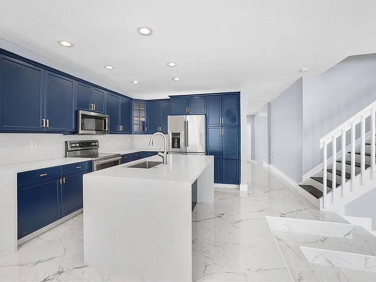 5030 SW 155th Ter — Photo 36