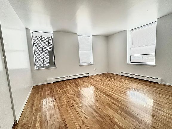 2nd image of 1165 Shakespeare Ave #5BA