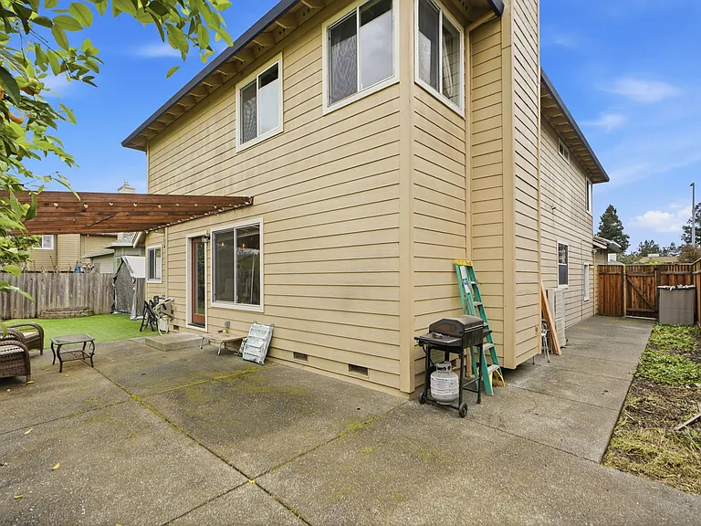 1731 Walnut Creek Dr — Photo 13