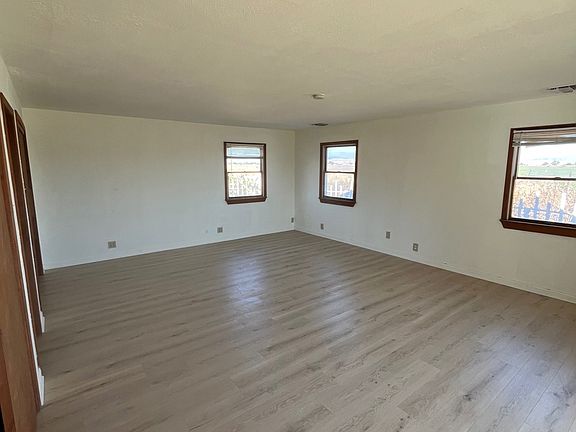 3rd image of 15297 Colorado Ave