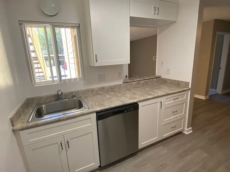 Oro Vista Apartments — Photo 20