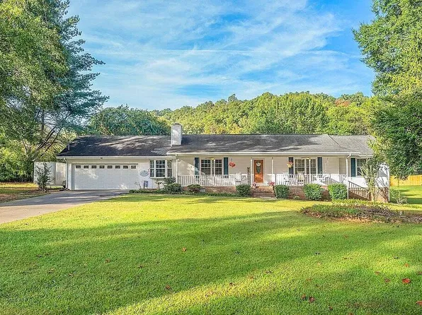 595 Avondale Dr, Rocky Face, GA 30740