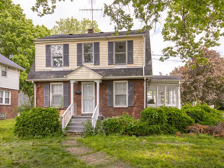 1255 Superior Ave — Photo 32