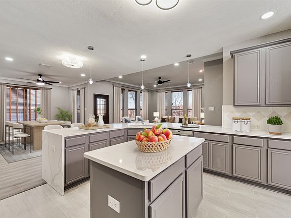 4th image of 2011 Fair Oaks Cir