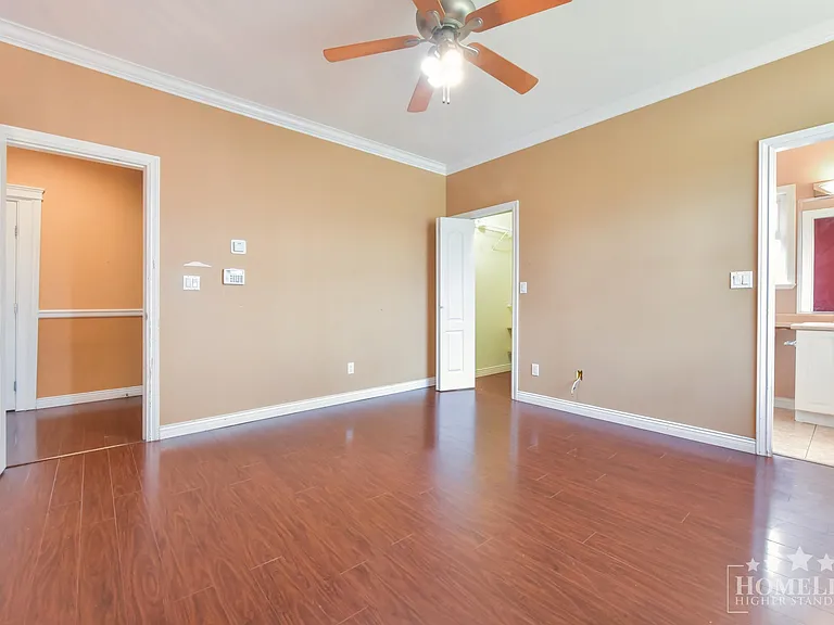 13470 65a Ave #UPPER HOUSE — Photo 13