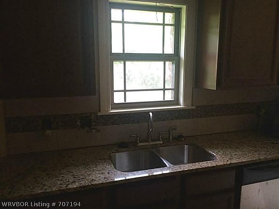 5th image of 1403 Highland St