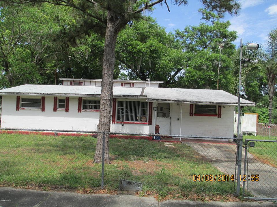 1st image of 149 Hollis Dr N