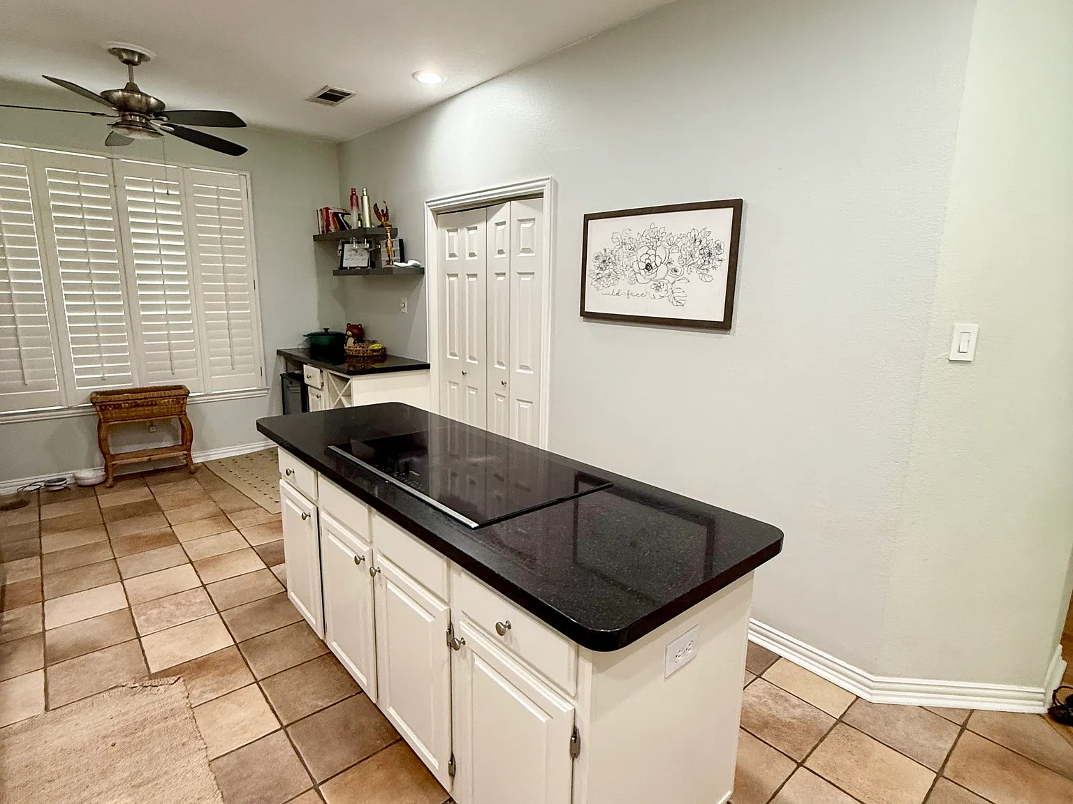 2651 Hidden Ridge Dr — Photo 3