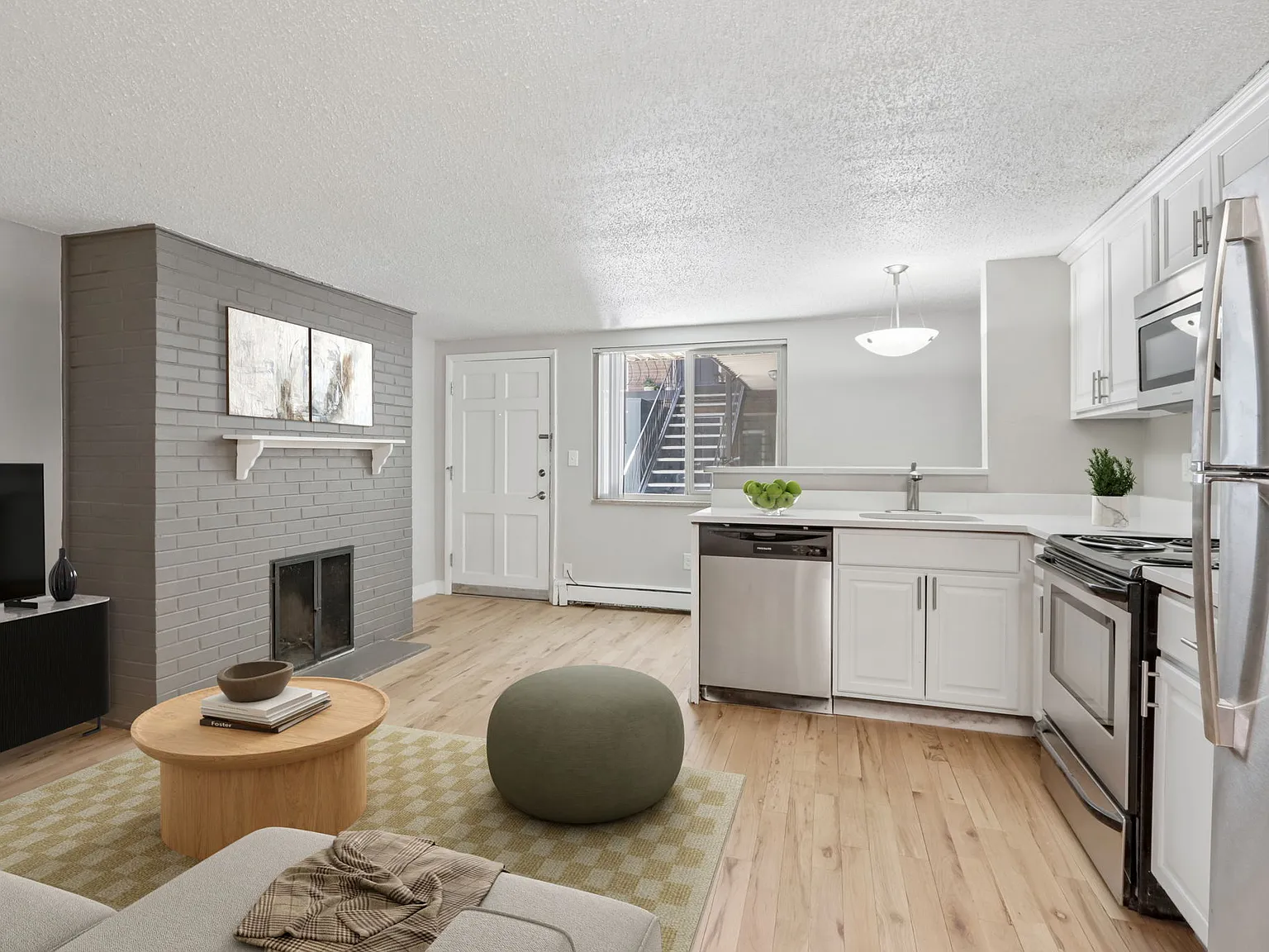 222 Logan — Photo 3