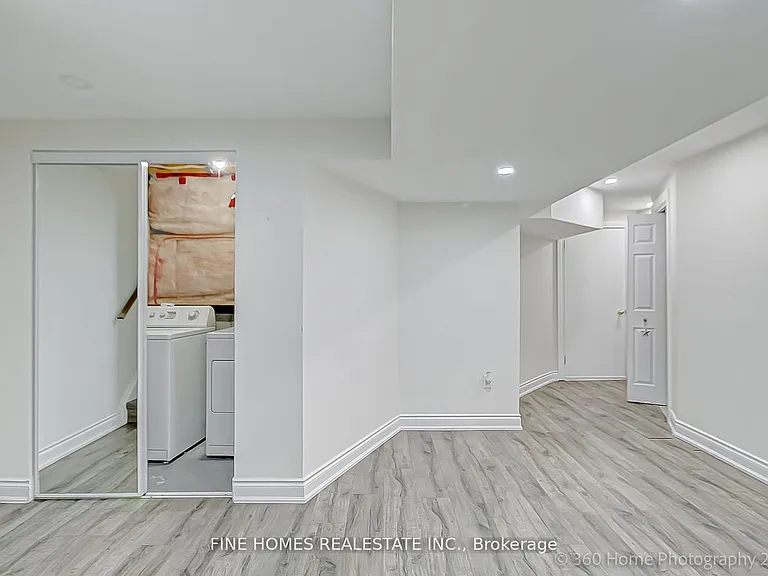 132 Purcell Cres #LOWER — Photo 10