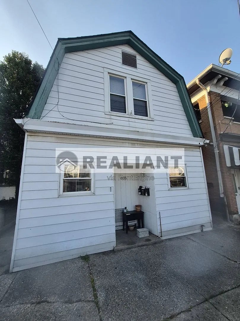 1 bed, 1.0 bath, $845 — Photo 1