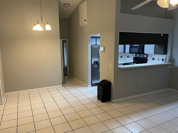 4th image of 7113 Blue Earth Ct