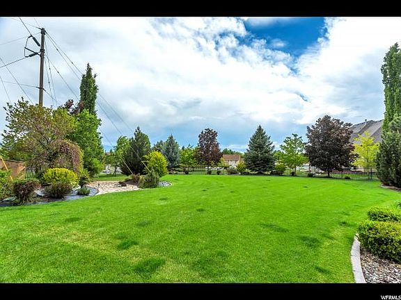 5th image of 183 S Dry Canyon Dr