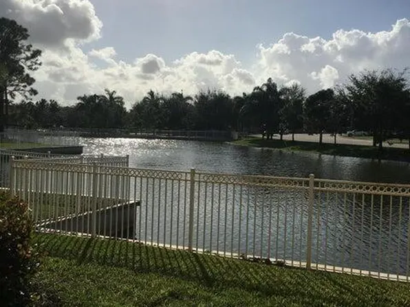 63 SE Palermo Ct APT 101, Stuart, FL 34994