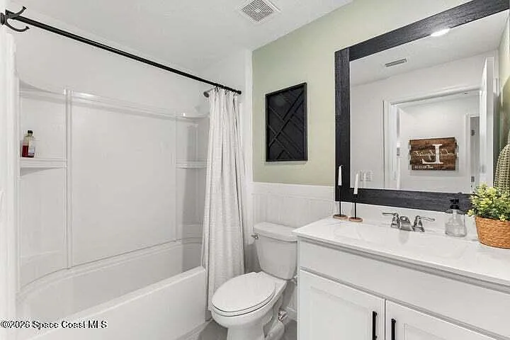661 Papillon St SW — Photo 10