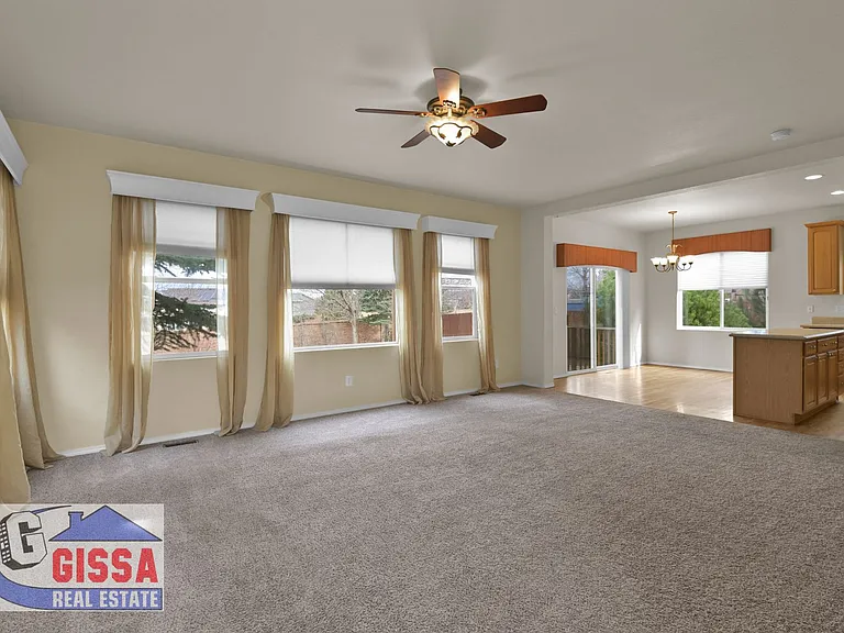 5532 Mountain Garland Dr — Photo 13