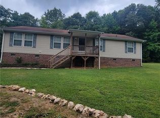 21 Bear Trap Ln, Siler City, NC 27344