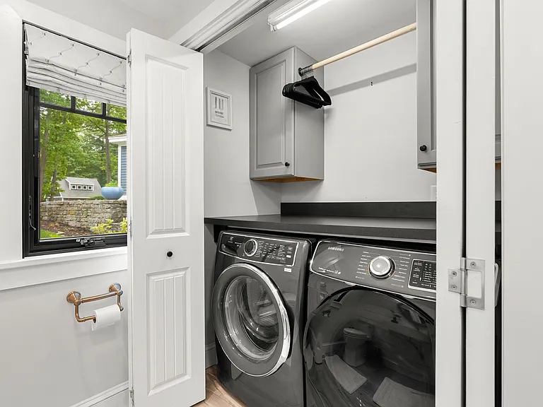 6 Sagamore Grv — Photo 24