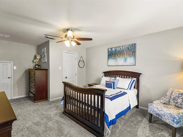 5902 Preserve Ln — Photo 23