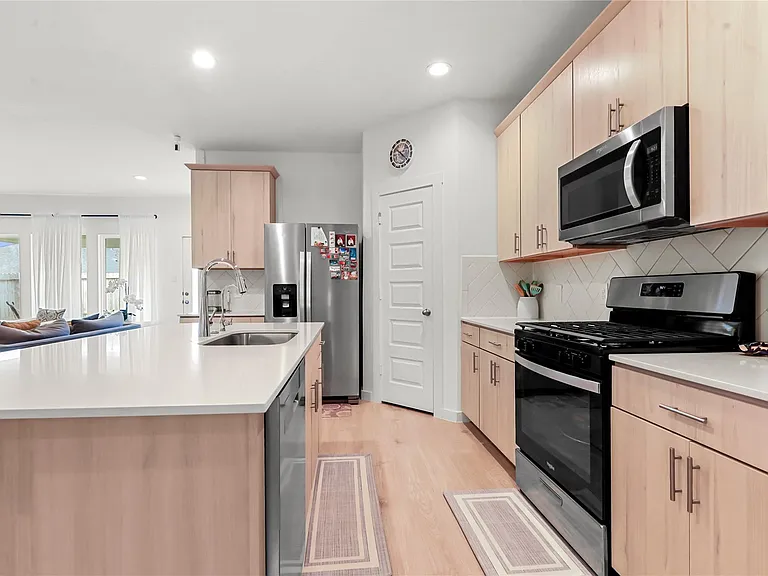 2908 Misty Elm Ln — Photo 6
