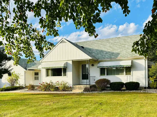 10915 Busch Rd, Birch Run, MI 48415