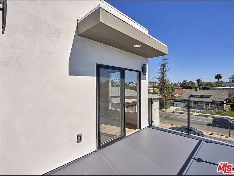 4507 Lomita St #1/2 — Photo 11