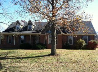 100 Sugar Creek Ln, Smyrna, TN 37167