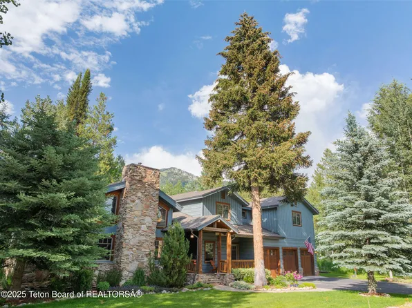 445 Aspen Ridge Trl, Alpine, WY 83128