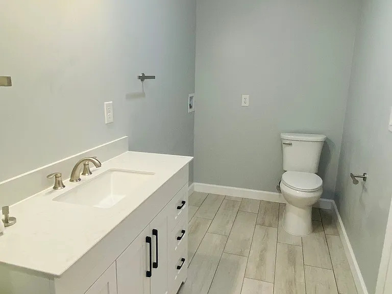 628 Hills Blvd #1 — Photo 3