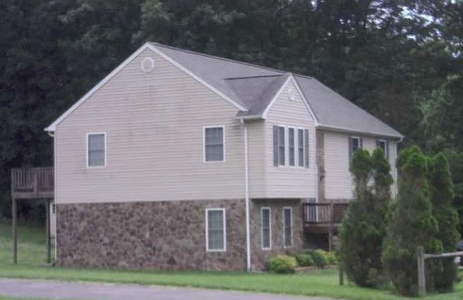 2nd image of 412 Scalybark Dr