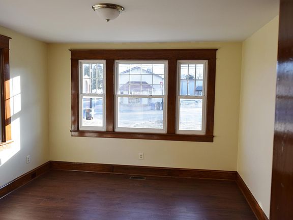 3rd image of 326 N Delsea Dr