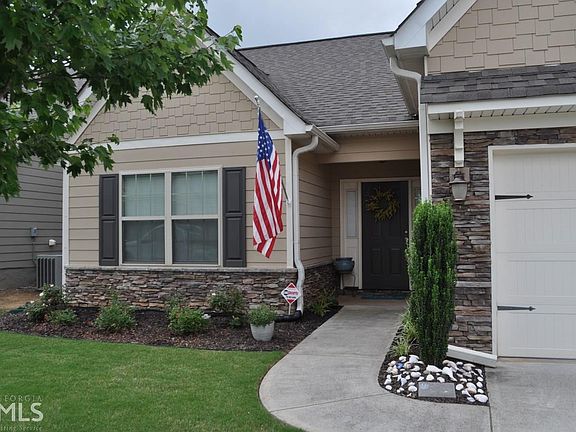 4th image of 4827 Coopers Creek Ln