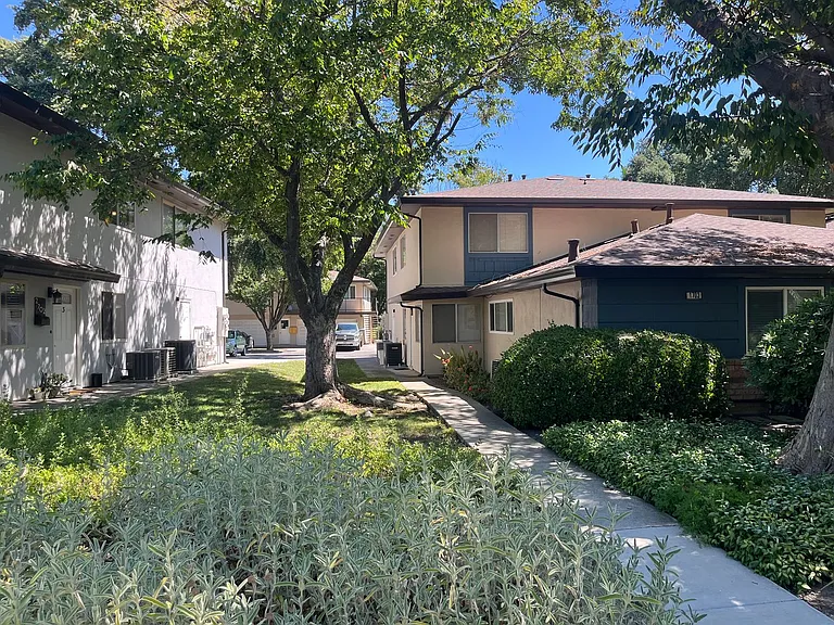 1703 Donner Ave #3 — Photo 15