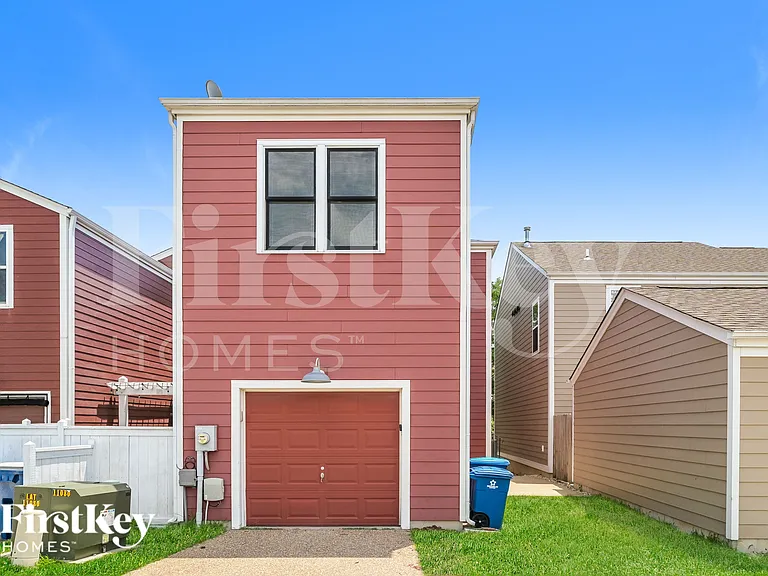 3238 Starkville St — Photo 15