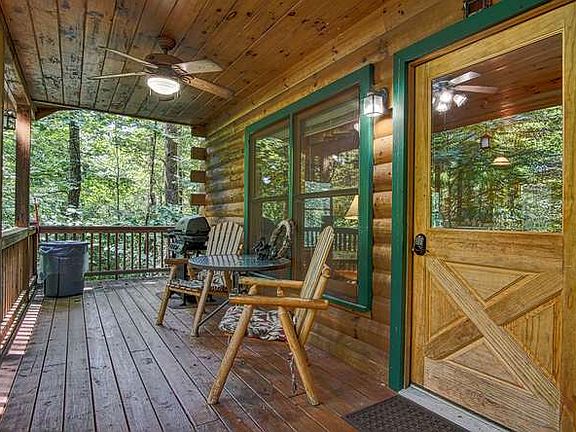 3rd image of 67 Holly Hollow Ct