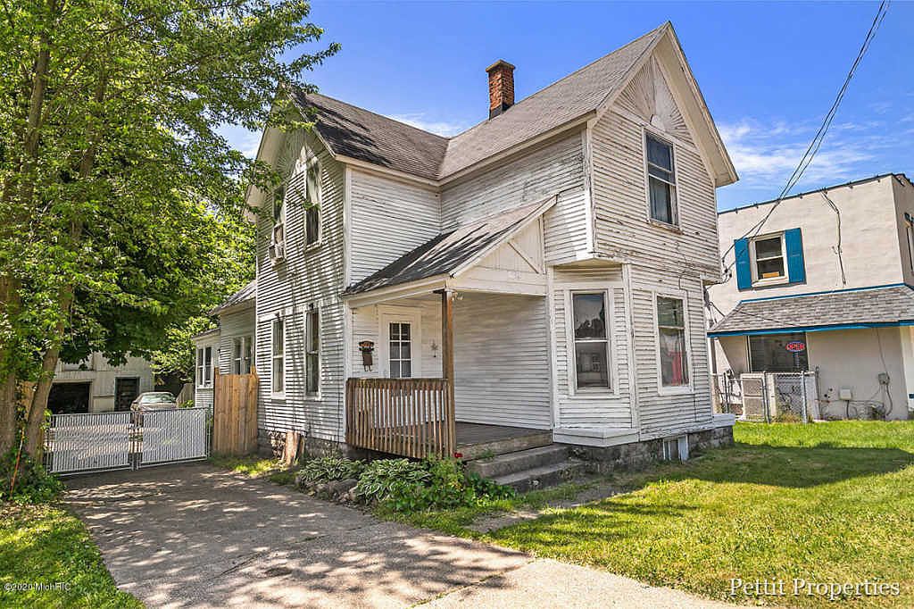 1124 Burton St SW Wyoming MI 49509 Zillow