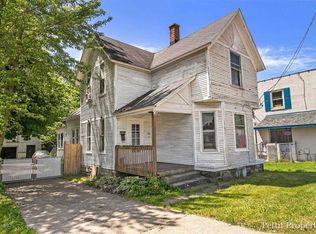 1124 Burton St SW, Wyoming, MI 49509