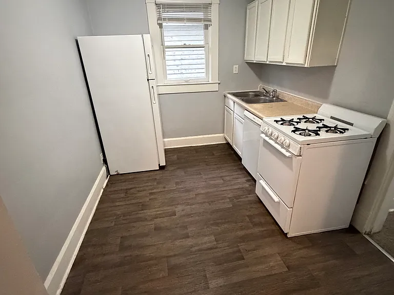 2043 N Talbott St #3 — Photo 7