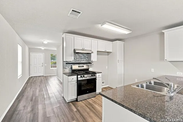 13227 Ashworth Blvd — Photo 8