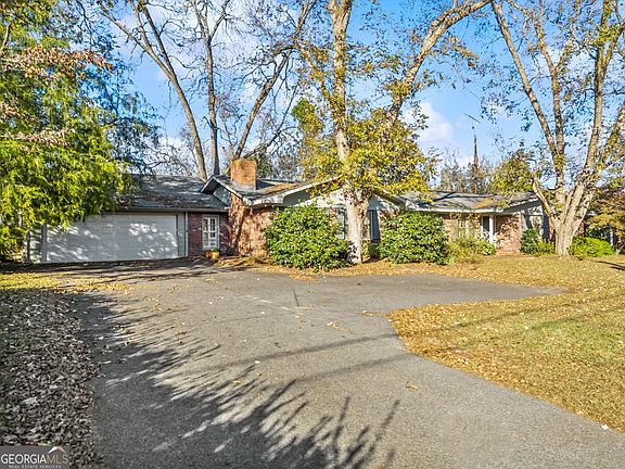 3rd image of 249 Lincoln Ave