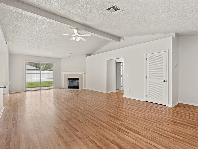 12756 Bentwater Dr — Photo 4