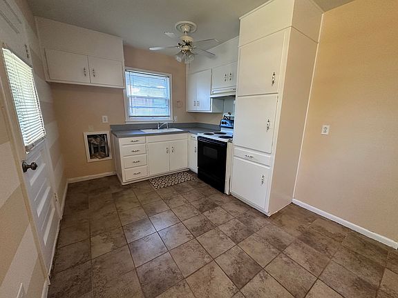 4th image of 2807 62nd St