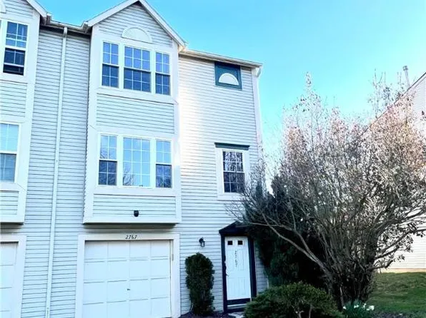 2767 Red Oak Cir, Bethlehem, PA 18017