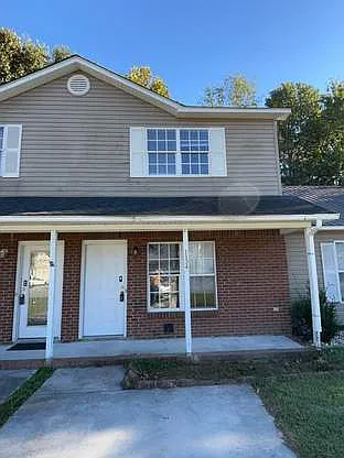 2 bed, 2.5 bath, 992 sqft, $1,100 — Photo 1