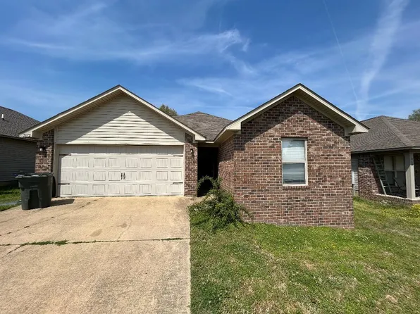 312 W School St, Brookland, AR 72417