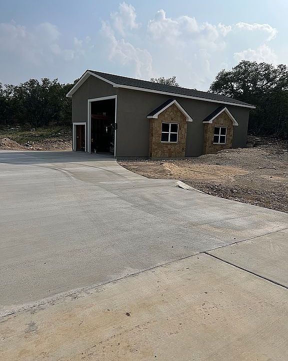 1st image of 346 Blackbird Dr