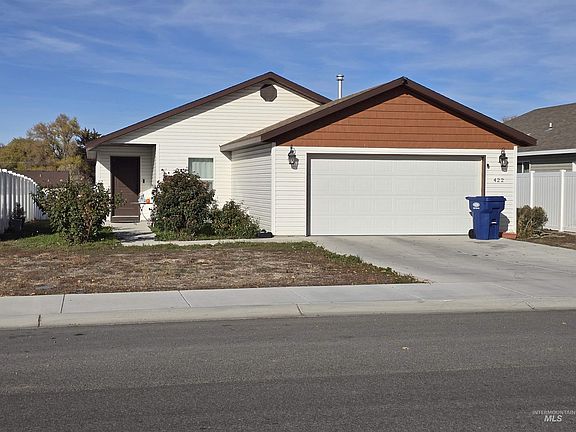 3rd image of 422 W Avenue I