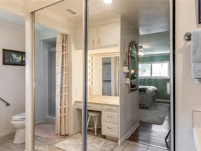 928 Avenue Majorca #O — Photo 36