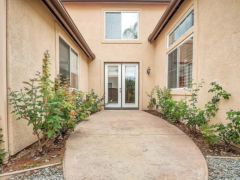 32440 Angelo Dr — Photo 15