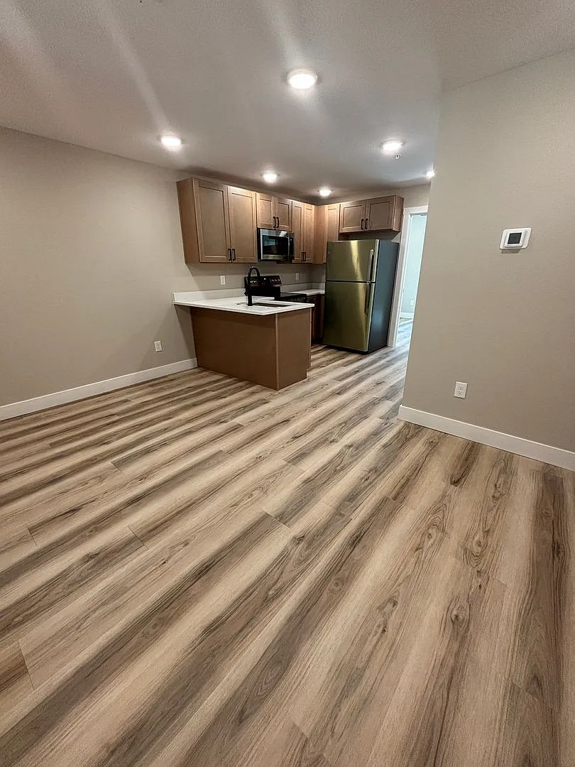Sycamore Apartments — Photo 3